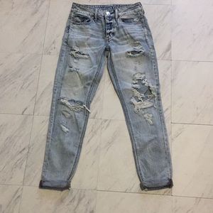 American eagle mom/boyfriend jeans